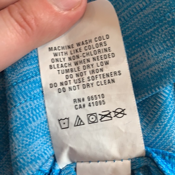 Under Armour HeatGear Quarter-Zip Long Sleeve Shirt - Picture 7 of 9